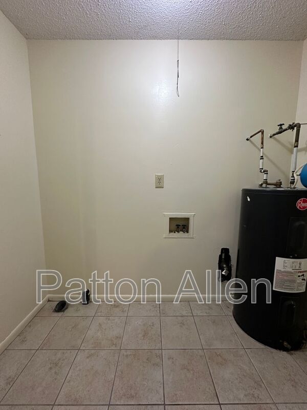 Building Photo - 74 Buffalo St