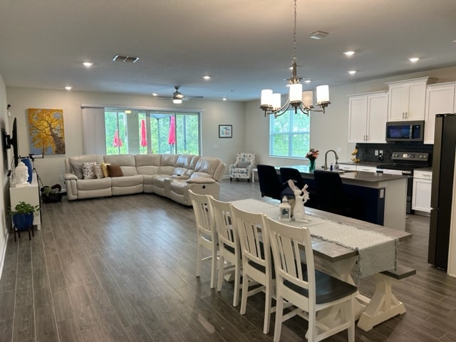 Building Photo - 521 Brunswick Dr