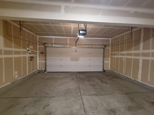 Building Photo - Available now! Stunning New North Natomas Home!