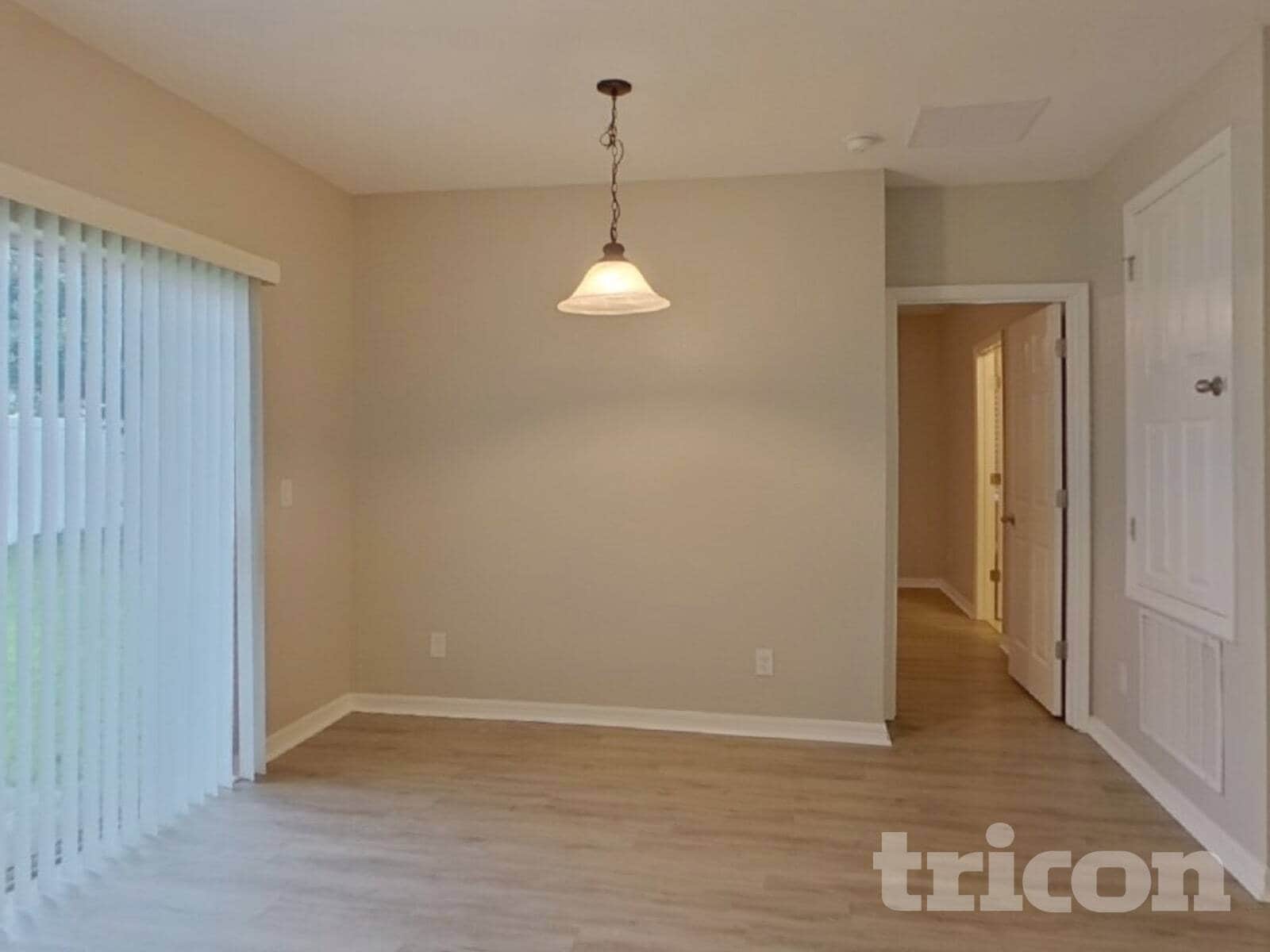 Building Photo - 4925 Rockvale Dr