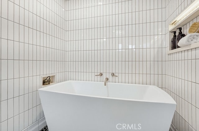 Building Photo - 6713 E Ocean Blvd