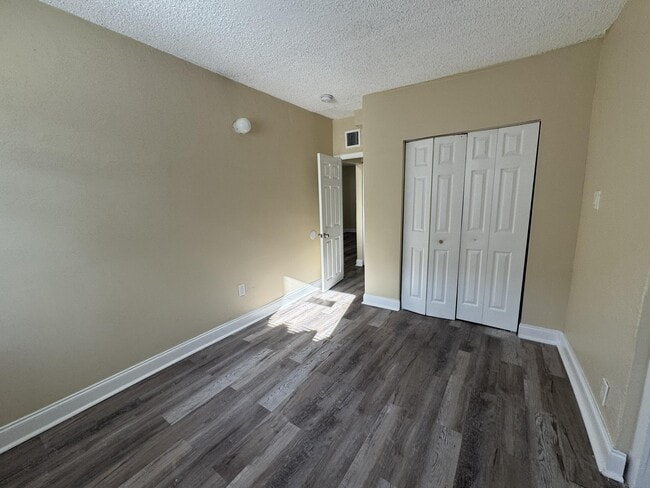 Building Photo - 2881 NW 11th Pl