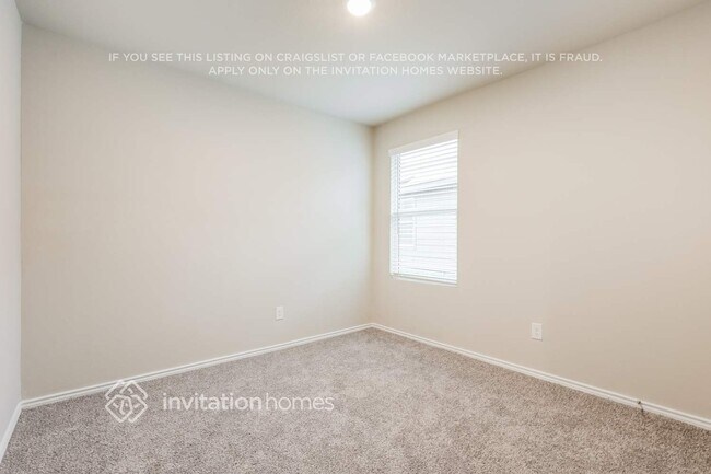 Building Photo - 5711 Leon Pl