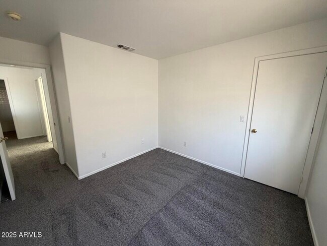 Building Photo - 4408 N 111th Ln