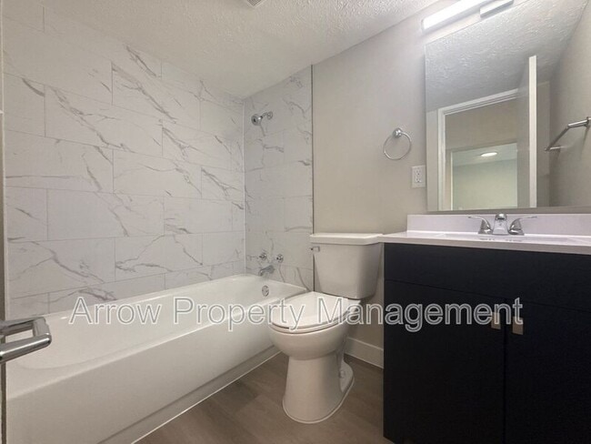 Building Photo - 5703 S 14th St