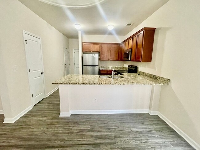 Building Photo - Luxurious 2 story 3 bedroom 2.5 bath townhomes. Located in Salisbury.