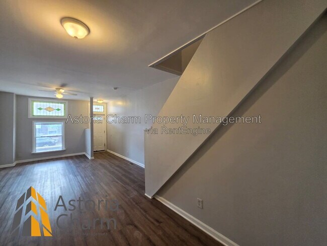 Building Photo - 1726 Darley Ave