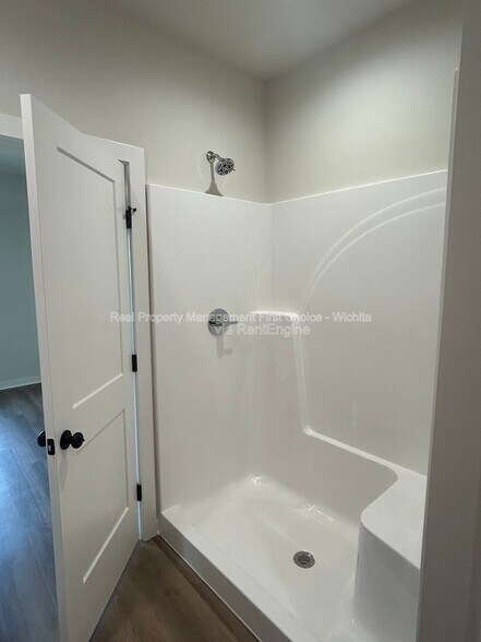 Building Photo - 157 N Gowen St