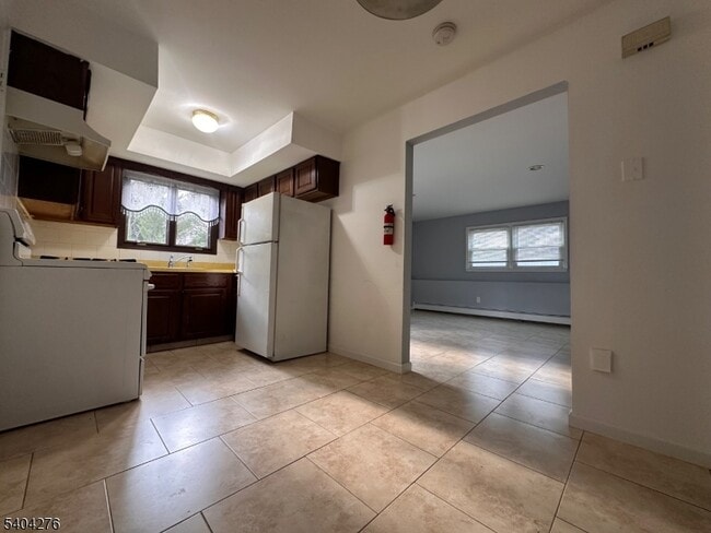 Building Photo - 14 Orchard St