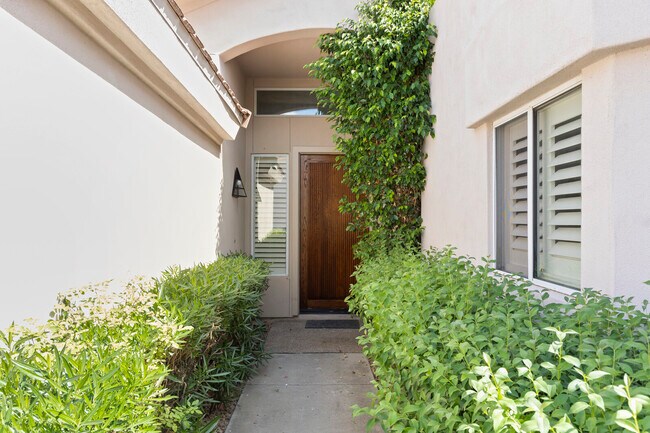 Building Photo - 7805 N 78th St