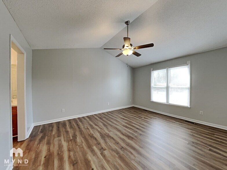 Building Photo - 1112 New Castle Ct