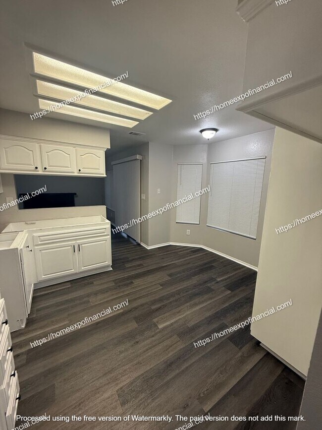Building Photo - 24612 Freeport Dr