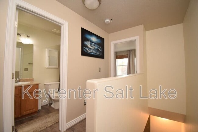 Building Photo - 10533 S Oquirrh Lk Rd