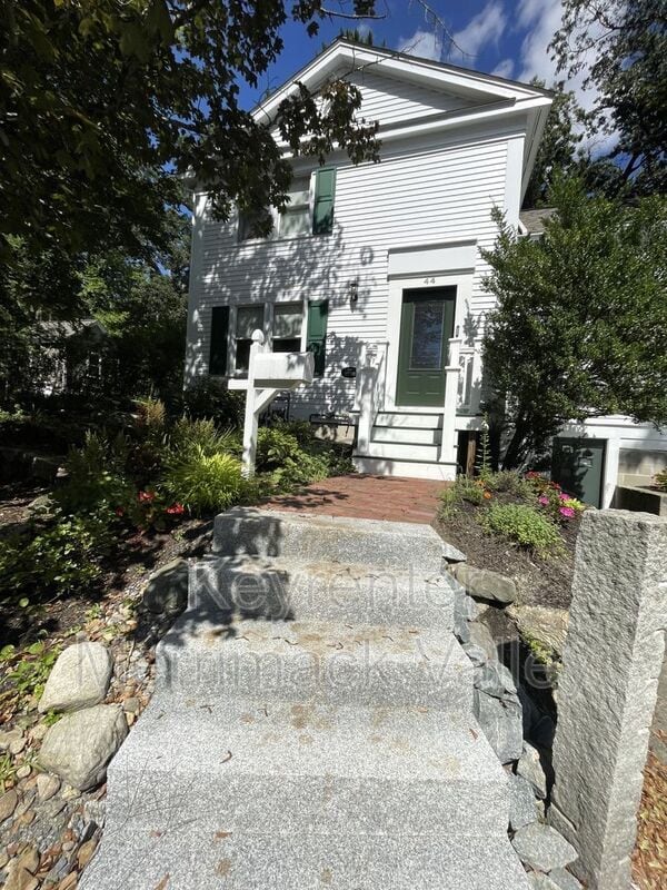 Building Photo - 44 River St