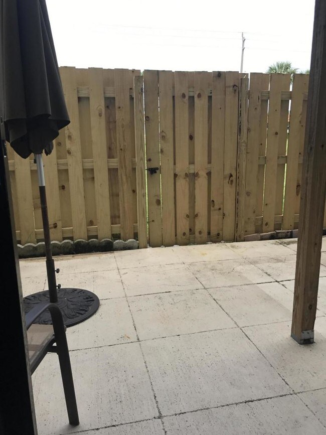 Building Photo - 5704 Channel Dr