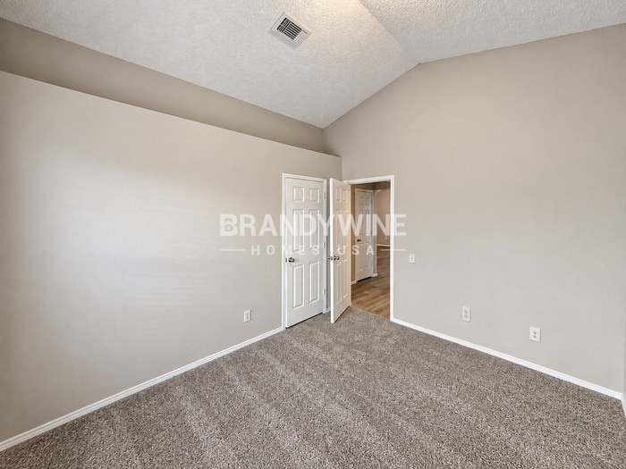 Building Photo - 2616 Harvest Moon Dr