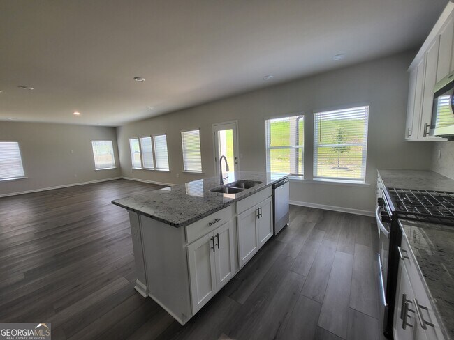 Building Photo - 250 Sope Crk Cir