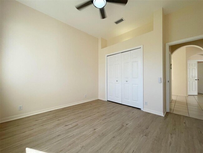 Building Photo - 8515 53rd Pl E