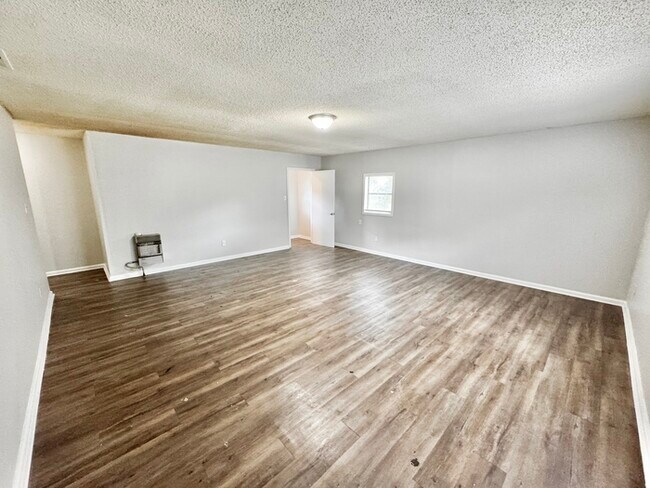 Building Photo - 4421 Hunt Cliff Trce