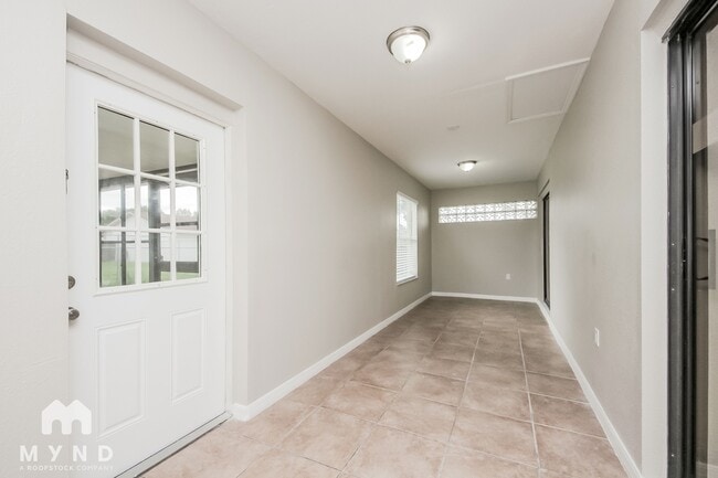 Building Photo - 530 Delido Way
