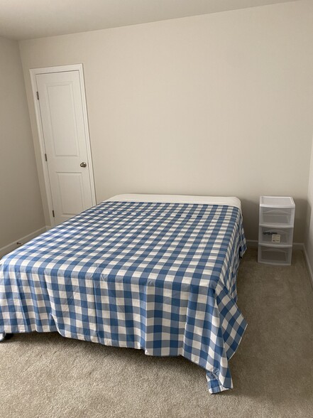 Bedroom 2 of 4 - 149 Thicket Dr