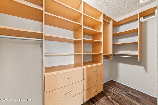 Building Photo - 1303 Cypress Bend Cir