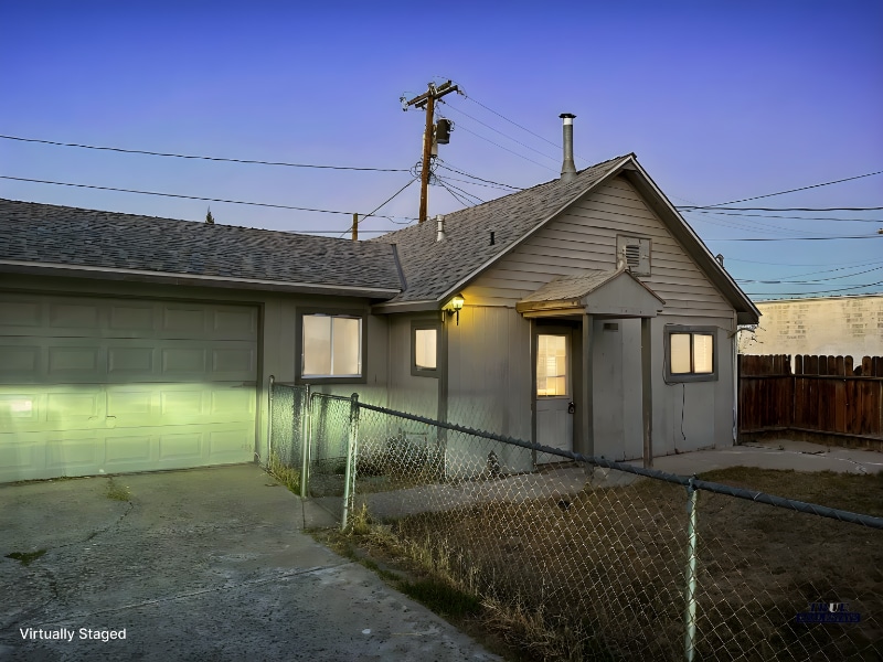 Building Photo - 145 E Richards St