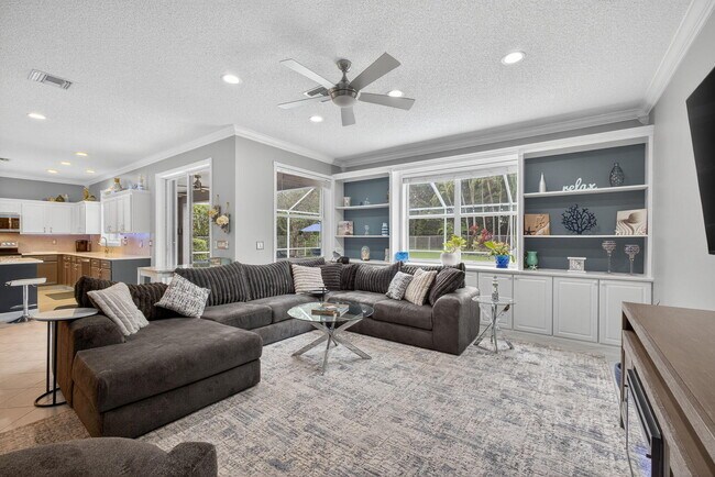 Building Photo - 3738 Old Lighthouse Cir