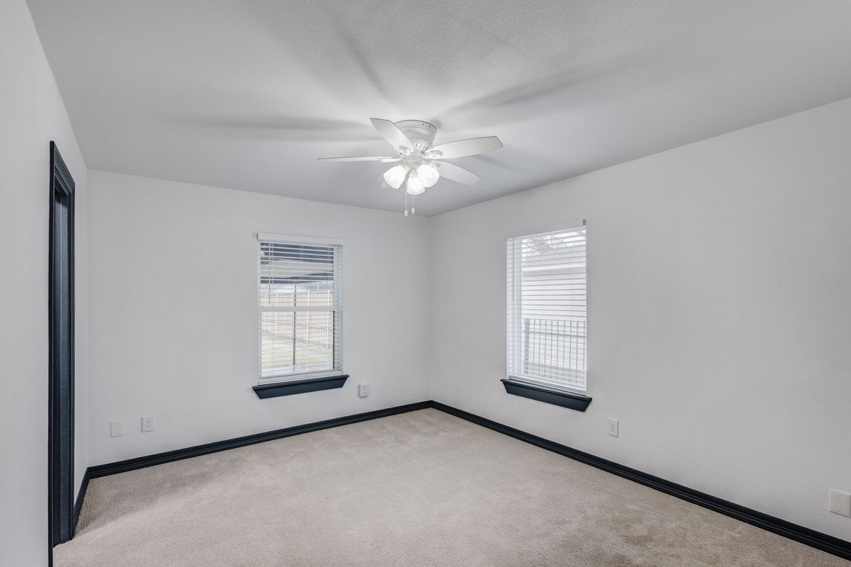 Building Photo - 2540 Prichard Ln
