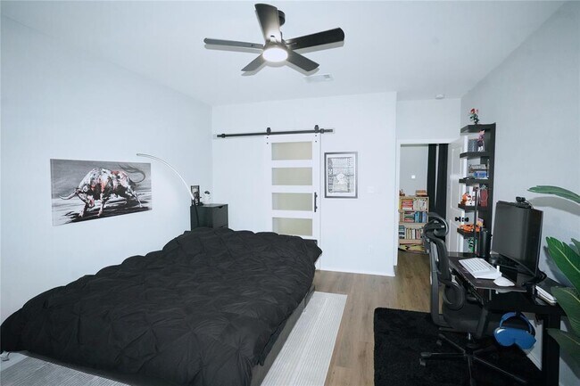 Building Photo - 8014 Purple Aster Pass