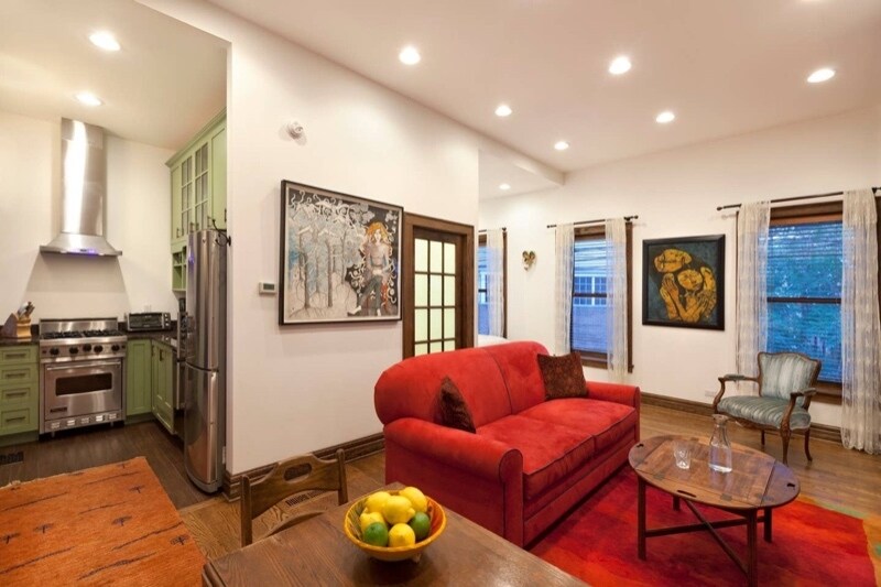 Building Photo - 1845 N Wilmot Ave