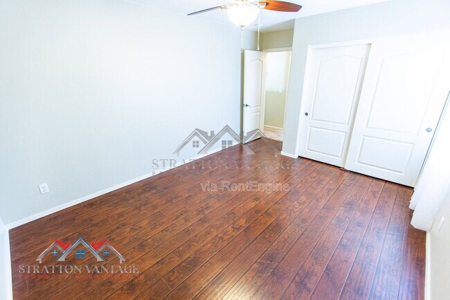 Building Photo - 17932 W Caribbean Ln