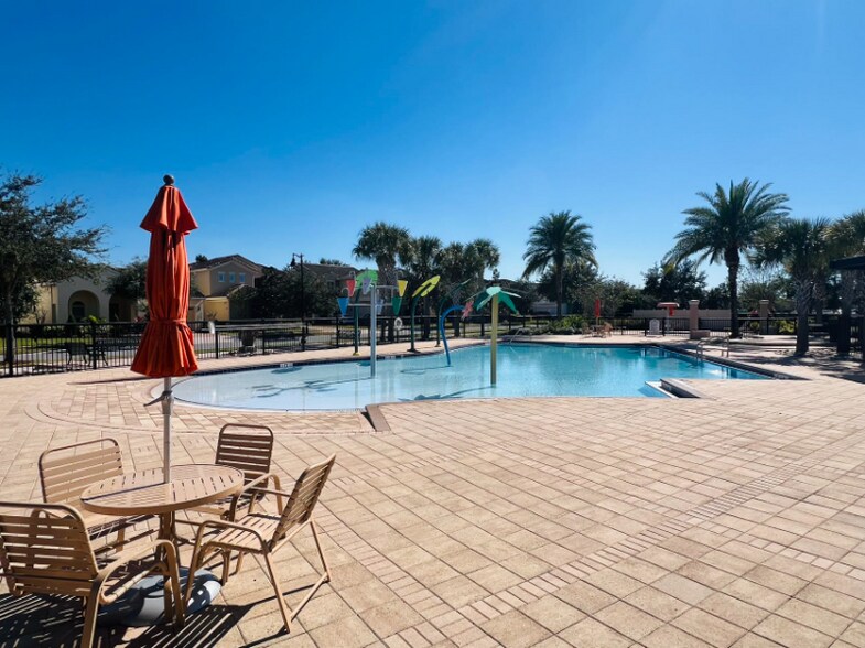 Building Photo - 14320 Swanley St