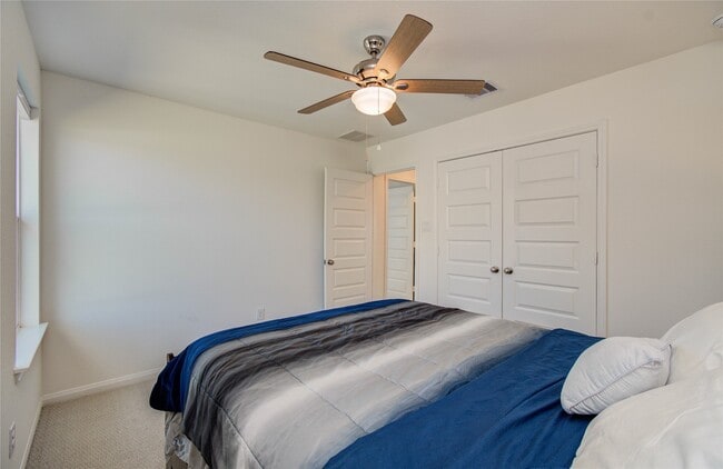 Building Photo - 2816 Oakheath Crst Ct