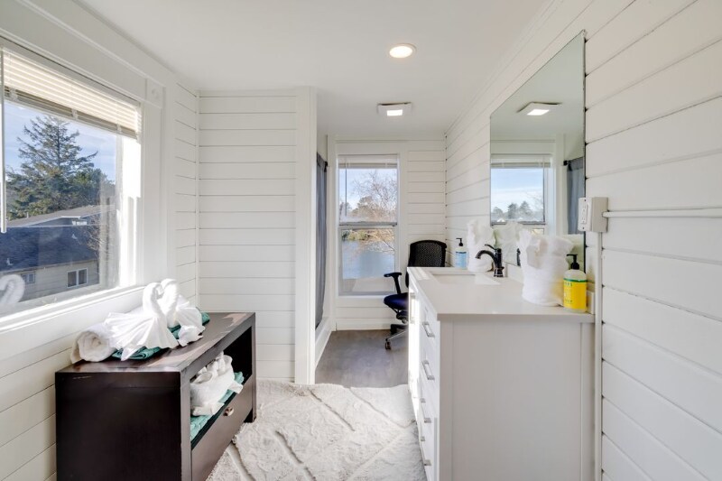 Building Photo - 414 S Holladay Dr