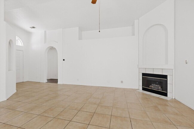 Building Photo - Charming 3-Bedroom Home in Northern Meadows – Spacious & Move-In Ready