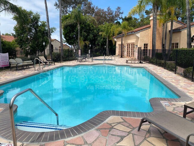 Building Photo - 7130 Shoreline Dr