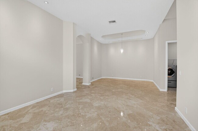 Building Photo - 7032 Vivaldi Ln