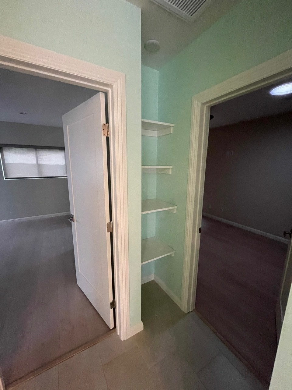 Linen Storage - 4131 Chevy Chase Dr