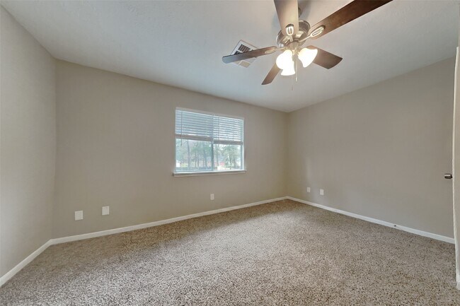 Building Photo - 407 Douglas Fir Dr