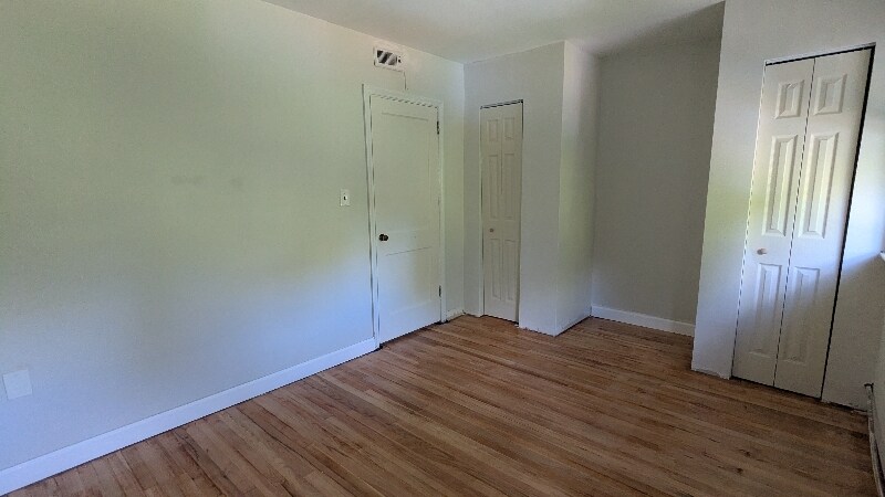 Building Photo - 2920 Benson Ave