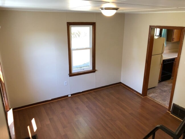 Building Photo - 2 Bed / 1 Bath Single Family Home for Rent...
