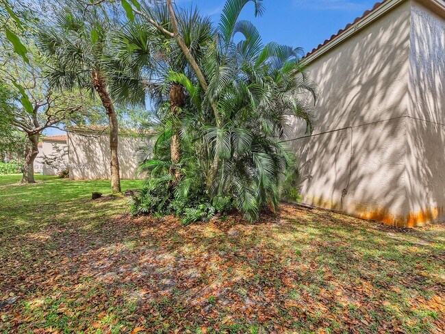 Building Photo - 11050 Nautilus Dr