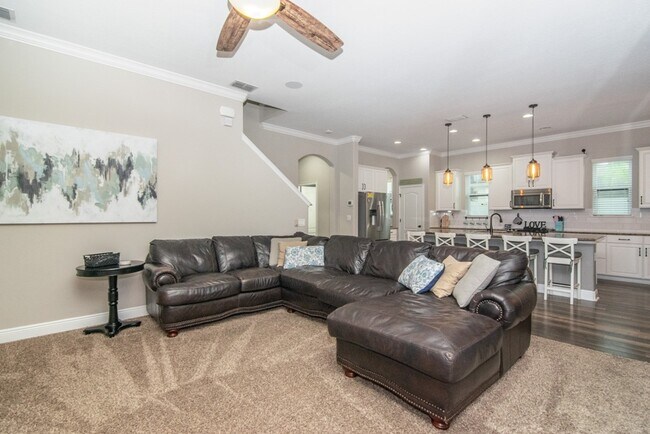 Building Photo - 8114 Champions Forest Way