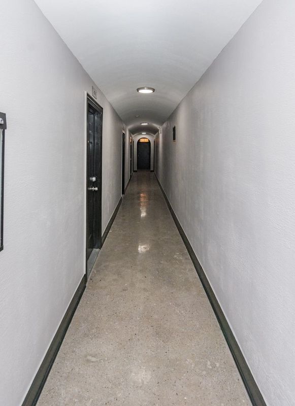 Building Photo - 7147 S Jeffery Blvd