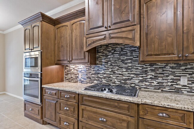 Building Photo - 2509 Kimbolton Dr