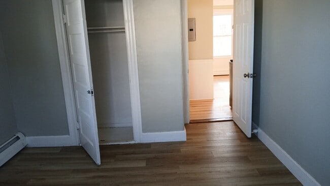 Building Photo - 275 Jefferson Ave