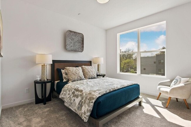 Building Photo - Newer Construction - Multi-Level Home with...