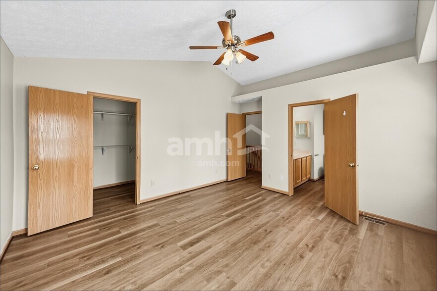 Building Photo - 3626 Brook Spring Dr