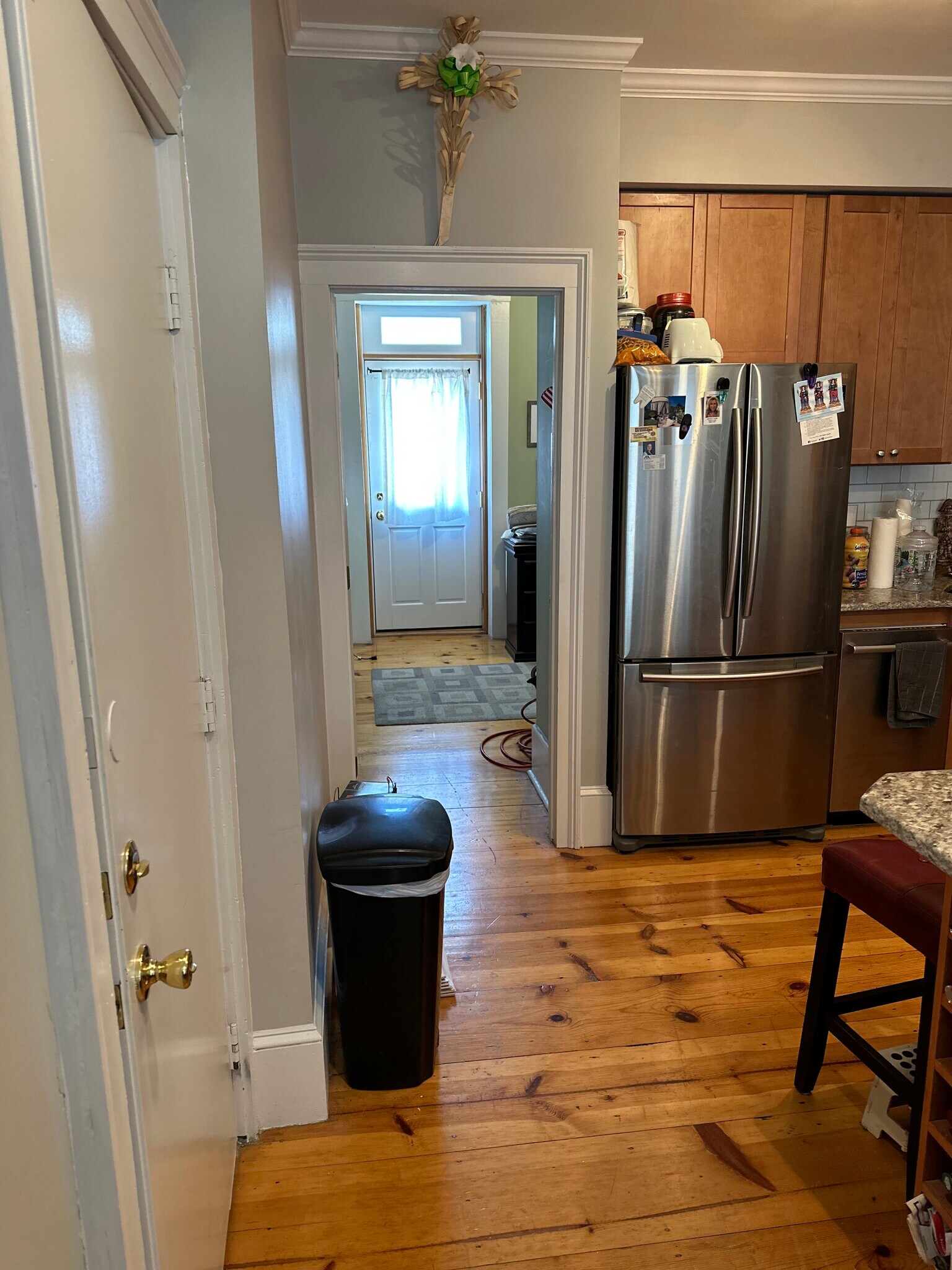 Building Photo - 61 Putnam St